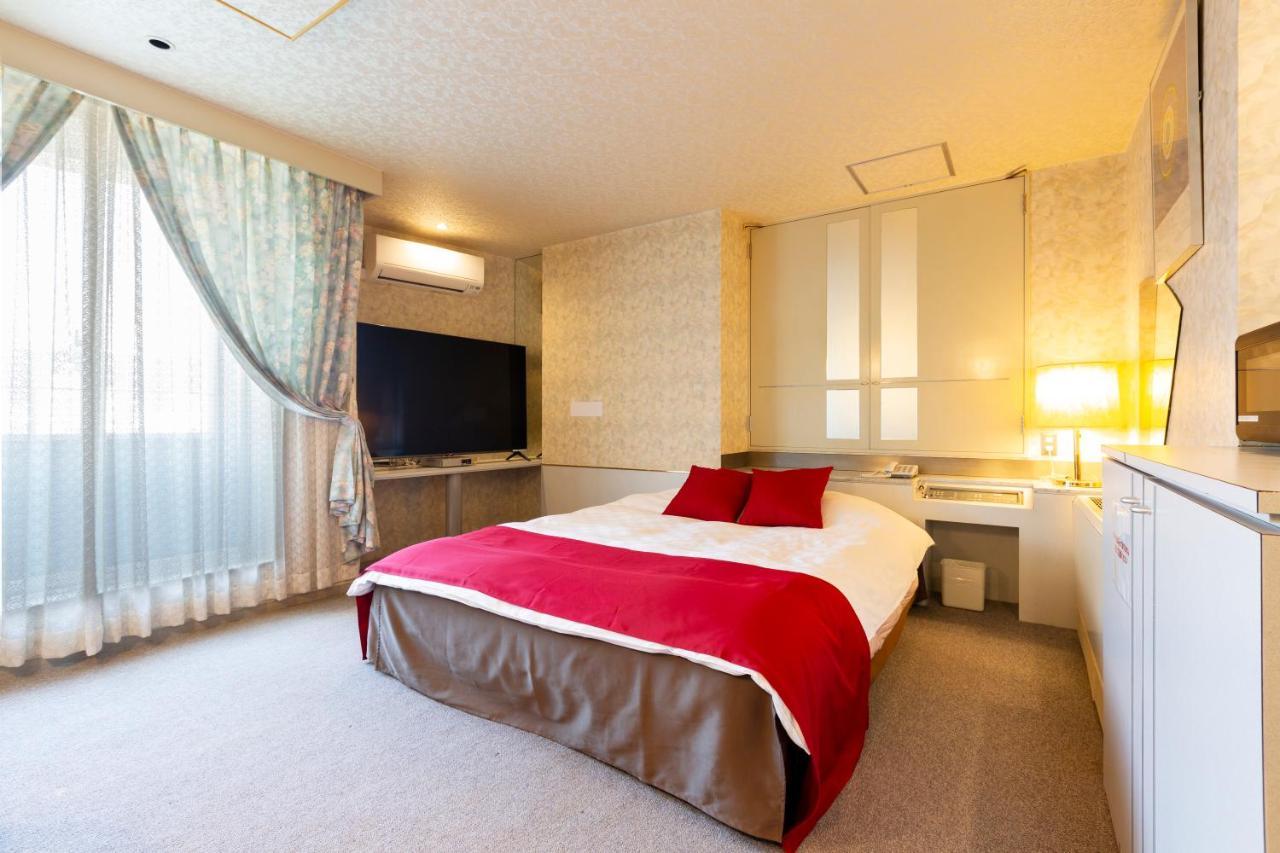 Hotel Liberty Kochi (Adults Only) Εξωτερικό φωτογραφία
