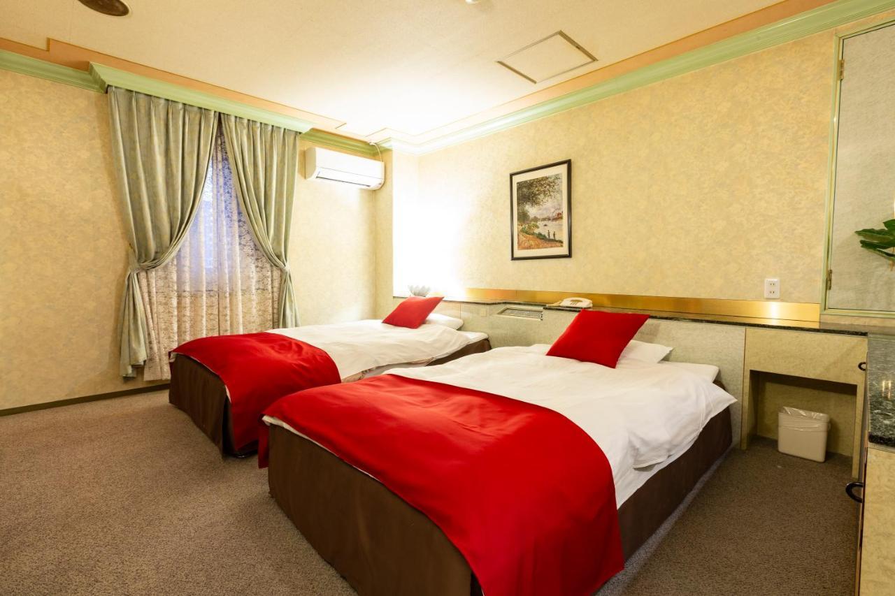 Hotel Liberty Kochi (Adults Only) Εξωτερικό φωτογραφία
