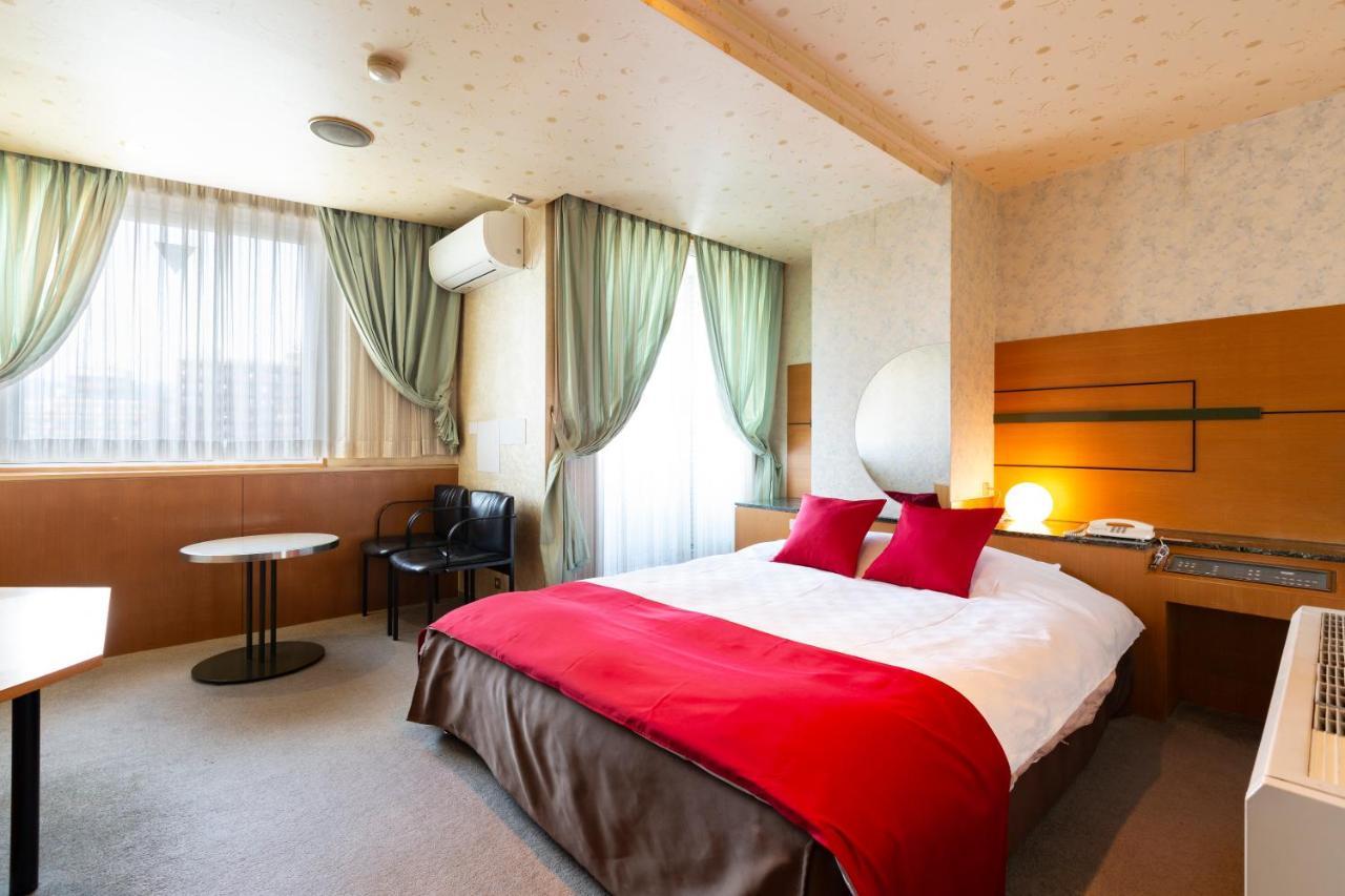Hotel Liberty Kochi (Adults Only) Εξωτερικό φωτογραφία