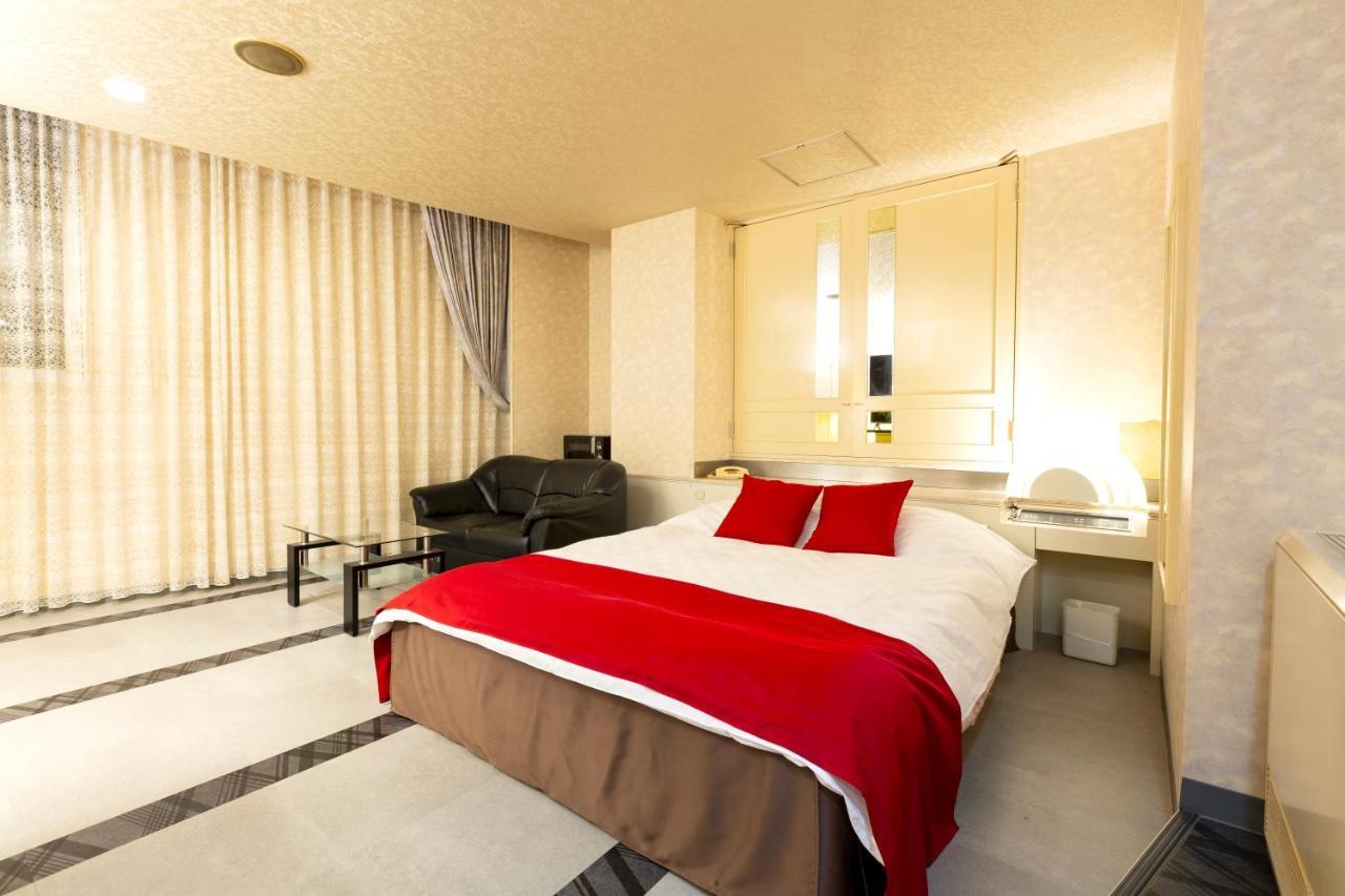 Hotel Liberty Kochi (Adults Only) Εξωτερικό φωτογραφία