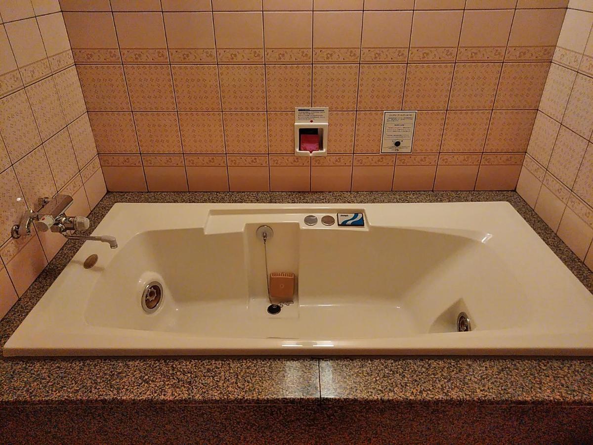 Hotel Liberty Kochi (Adults Only) Εξωτερικό φωτογραφία