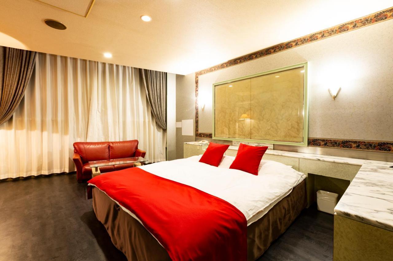 Hotel Liberty Kochi (Adults Only) Εξωτερικό φωτογραφία
