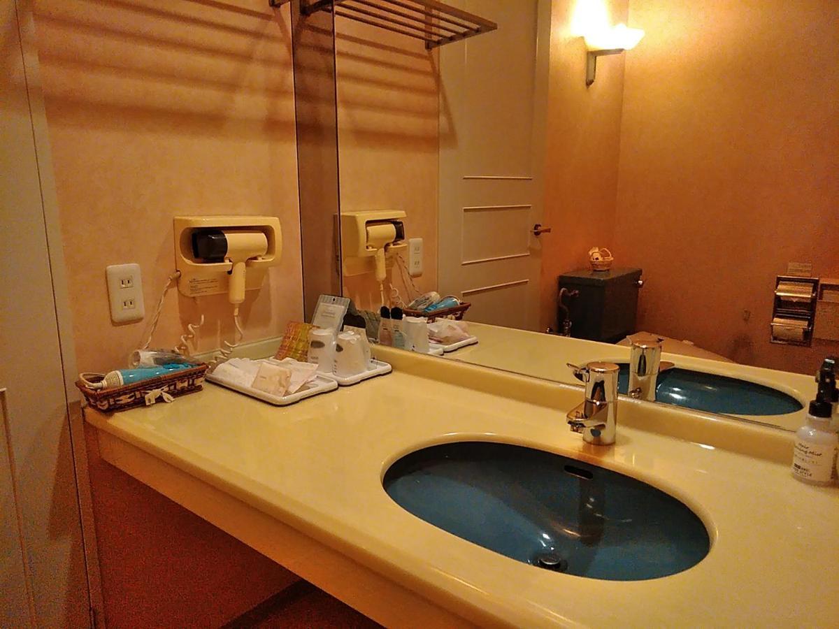Hotel Liberty Kochi (Adults Only) Εξωτερικό φωτογραφία