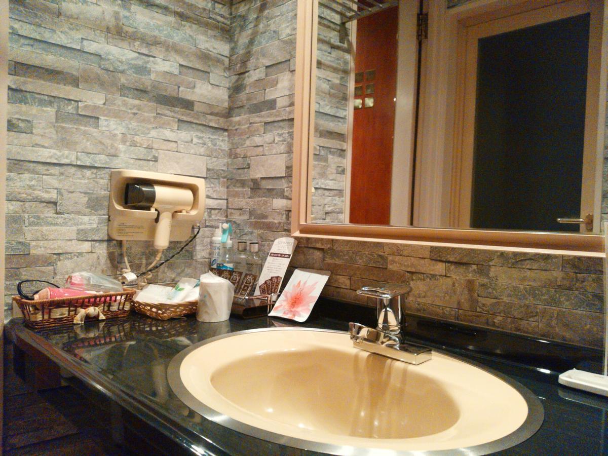Hotel Liberty Kochi (Adults Only) Εξωτερικό φωτογραφία